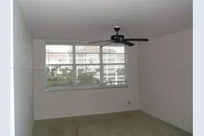 805 Cypress Blvd #504, Pompano Beach, FL 33069 - Photo 13