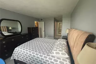 8900 Washington Blvd, Pembroke Pines, FL 33025 - Photo 9
