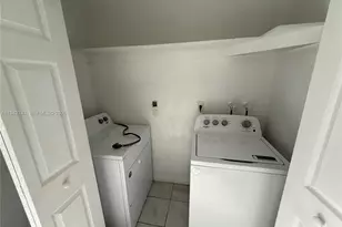 420 NE 18th Ave, Homestead, FL 33033 - Photo 5