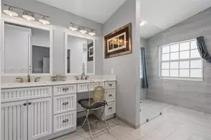 18916 NW 10th St, Pembroke Pines, FL 33029 - Photo 9