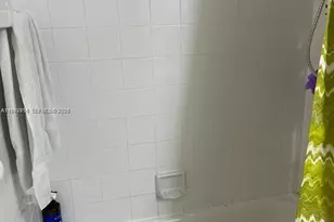 1318 W 42nd St, Hialeah, FL 33012 - Photo 15