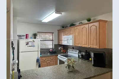 1318 W 42nd St #1318, Hialeah, FL 33012 - Photo 1