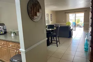 1318 W 42nd St, Hialeah, FL 33012 - Photo 3