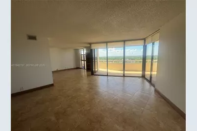 2000 Towerside Ter #PH-3, Miami, FL 33138 - Photo 7