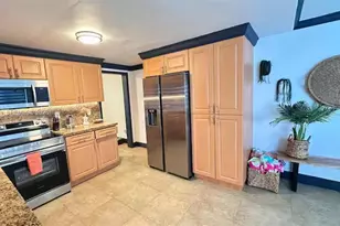 747 E 19th St, Hialeah, FL 33013 - Photo 13