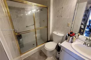 20301 W Country Club Dr, Aventura, FL 33180 - Photo 9