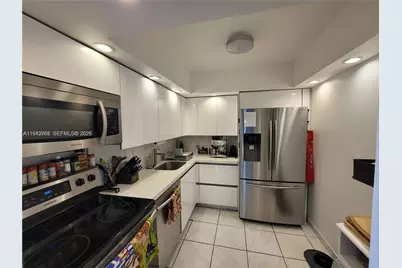 20301 W Country Club Dr #1124, Aventura, FL 33180 - Photo 5