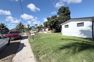 275 NE 173, North Miami Beach, FL 33162 - Photo 21