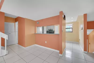 9907 NW 9th St Cir #15-20, Miami, FL 33172 - Photo 17