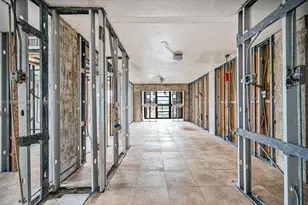 3640 NW 9th St, Miami, FL 33125 - Photo 13