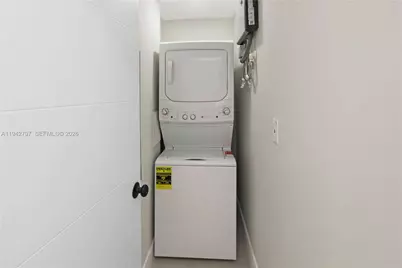 16232 SW 107th Ct, Miami, FL 33157 - Photo 15