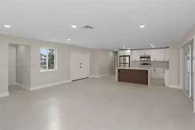 16232 SW 107th Ct, Miami, FL 33157 - Photo 5