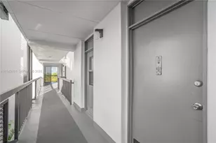 20500 W Country Club Dr, Aventura, FL 33180 - Photo 33