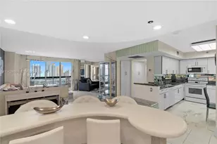19101 NE 36th Ct, Aventura, FL 33180 - Photo 17
