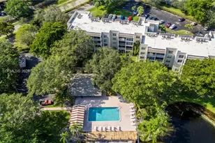 9340 Lagoon Pl, Davie, FL 33324 - Photo 37