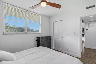 9340 Lagoon Pl, Davie, FL 33324 - Photo 11