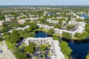 9340 Lagoon Pl, Davie, FL 33324 - Photo 45