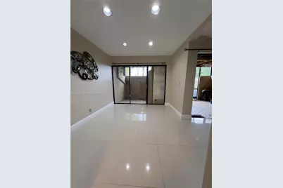 1471 NW 94th Ave #240, Pembroke Pines, FL 33024 - Photo 5