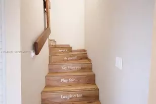 1471 NW 94th Ave, Pembroke Pines, FL 33024 - Photo 9