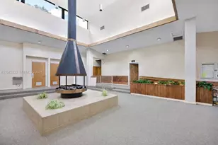 2200 S Cypress Bend Dr, Pompano Beach, FL 33069 - Photo 29