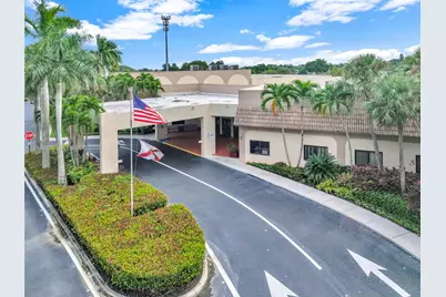 453 Lakeview Dr #1, Weston, FL 33326 - Photo 7