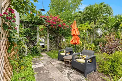 1601 N 16th Ct, Hollywood, FL 33020 - Photo 19