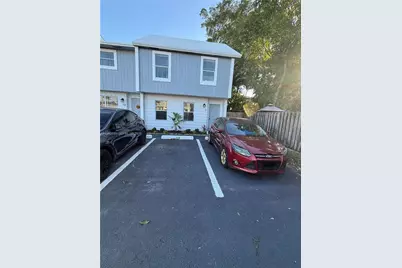 420 NE 18th Ave #13, Homestead, FL 33033 - Photo 1