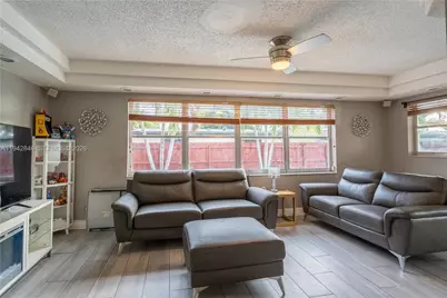 11700 Sheridan St, Pembroke Pines, FL 33026 - Photo 15