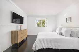 7205 NW 173rd Dr, Hialeah, FL 33015 - Photo 7