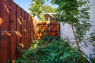 13521 NE 1st Ave, Miami, FL 33161 - Photo 53