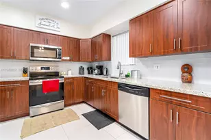 13521 NE 1st Ave, Miami, FL 33161 - Photo 11