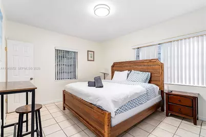 13521 NE 1st Ave, Miami, FL 33161 - Photo 19