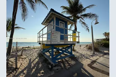 5784 N Surf Rd, Hollywood, FL 33019 - Photo 15