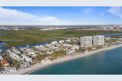 5784 N Surf Rd, Hollywood, FL 33019 - Photo 7