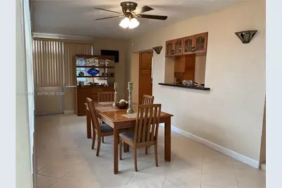 8604 NW 59th Pl, Tamarac, FL 33321 - Photo 11