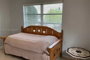 8604 NW 59th Pl, Tamarac, FL 33321 - Photo 15