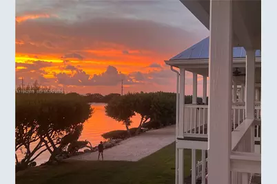 5017 Sunset Village Dr, Duck, FL 33050 - Photo 1