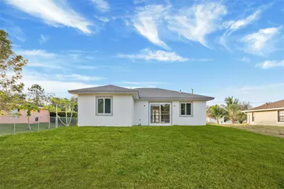 719 Little Rock E, Lehigh Acres, FL 33974 - Photo 35