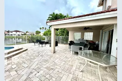 155 Granada Ave, Weston, FL 33326 - Photo 31