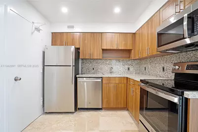 5101 Collins Ave #14P, Miami Beach, FL 33140 - Photo 3