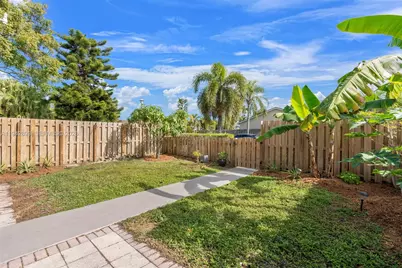 5149 E Lakes Dr, Deerfield Beach, FL 33064 - Photo 37