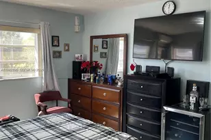 181 NE 14th Ave, Hallandale Beach, FL 33009 - Photo 11