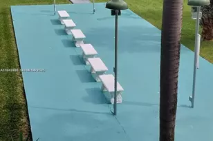 181 NE 14th Ave, Hallandale Beach, FL 33009 - Photo 15