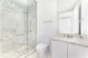 16901 Collins Ave, Sunny Isles Beach, FL 33160 - Photo 25