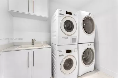 16901 Collins Ave #1605, Sunny Isles Beach, FL 33160 - Photo 33