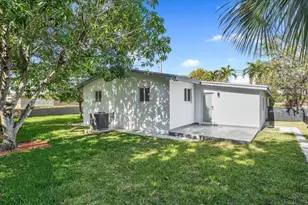 1110 NW 183rd St, Miami Gardens, FL 33169 - Photo 25