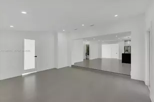 1110 NW 183rd St, Miami Gardens, FL 33169 - Photo 9