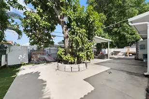 355 W 62nd St, Hialeah, FL 33012 - Photo 41