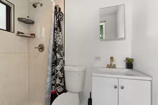 355 W 62nd St, Hialeah, FL 33012 - Photo 29