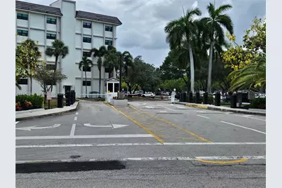 1101 River Reach Dr #418, Fort Lauderdale, FL 33315 - Photo 3